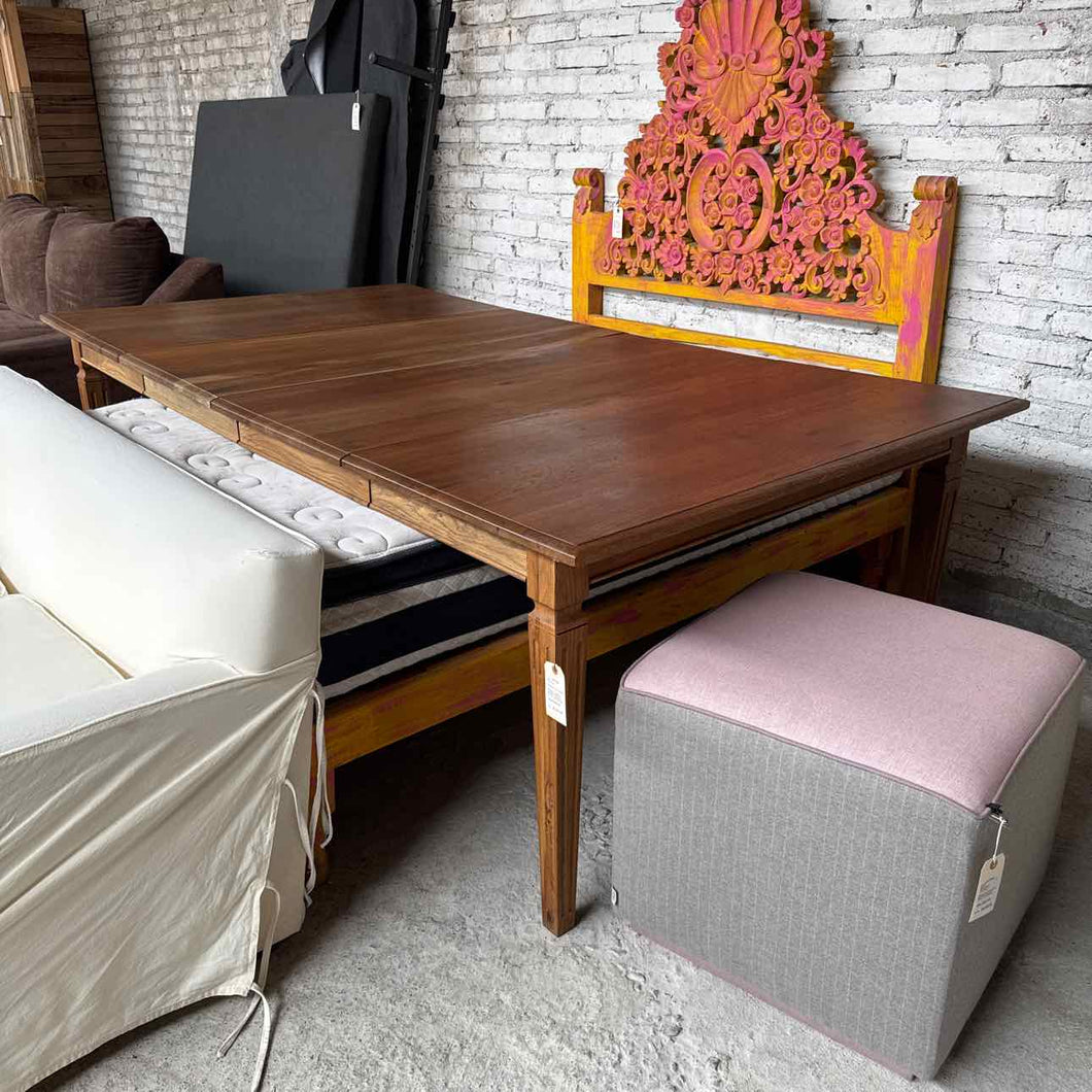 Contemporary Extension Oak Dining Table