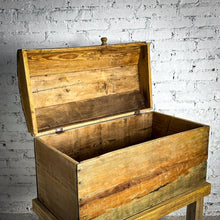 Load image into Gallery viewer, Antique Mexican Hacienda Pine Trunk
