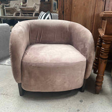 Load image into Gallery viewer, Vidar Contemporary Fabric Club Chair
