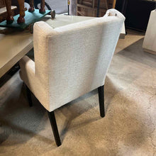 Load image into Gallery viewer, Set of 4 Casa Kutu Wingback Dining Chair
