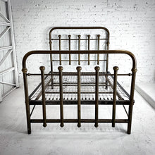 Load image into Gallery viewer, Early 20th Century Traditional Full Double Brass Bed
