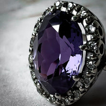 Load image into Gallery viewer, 1950&#39;s Vintage White Gold Sapphire Ring
