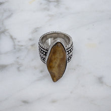 Load image into Gallery viewer, Vintage Rebecca Collins Classic Silver Tigers Eye Ring
