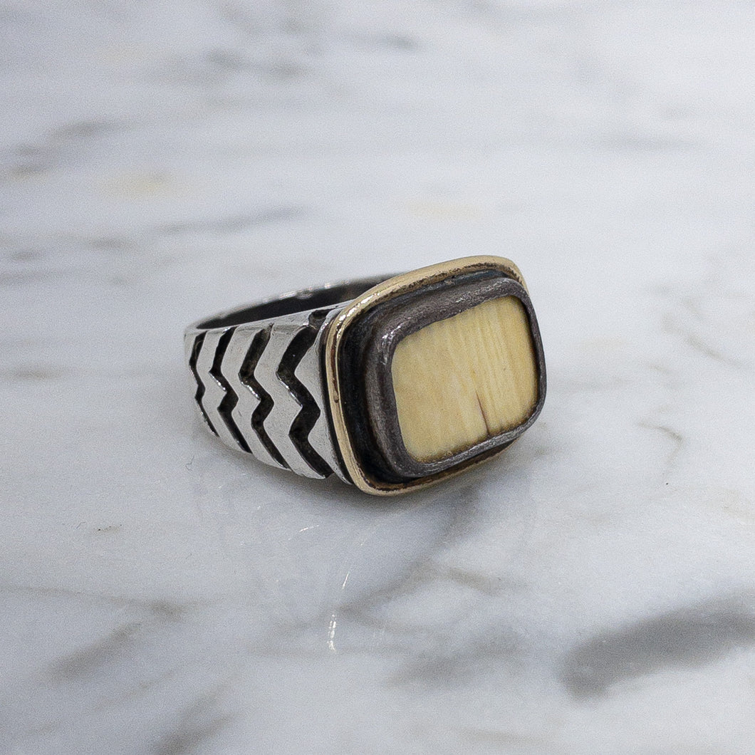 Vintage Classic White Gold Bone Ring