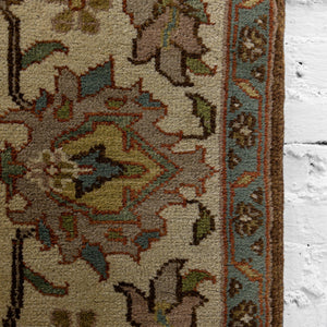Sultanabad India Traditional Wool India Hand Knotted Rug