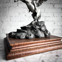 Load image into Gallery viewer, 1984 Chilmark 1942-2500 American West Handcast Polished Decorative Sculpture
