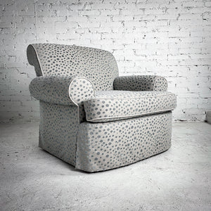 Traditional Cut Velvet Lounge Chair