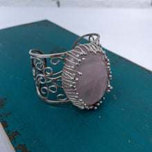 Load image into Gallery viewer, Andrea Arisiaga Brutalist Silver Quartz Bracelet
