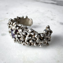 Load image into Gallery viewer, Vintage Pal Kepenyes Brutalist White Brass Hungry Bracelet

