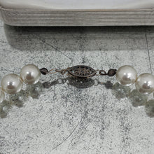 Load image into Gallery viewer, Set of 2 Vintage Classic Faux Pearl Bracelet
