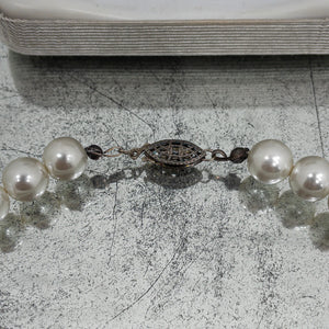 Set of 2 Vintage Classic Faux Pearl Bracelet