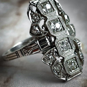 1930's Art Deco Gold 18K Diamond Ring