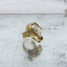Load image into Gallery viewer, Vintage Brutalist Brass Pirita Ring
